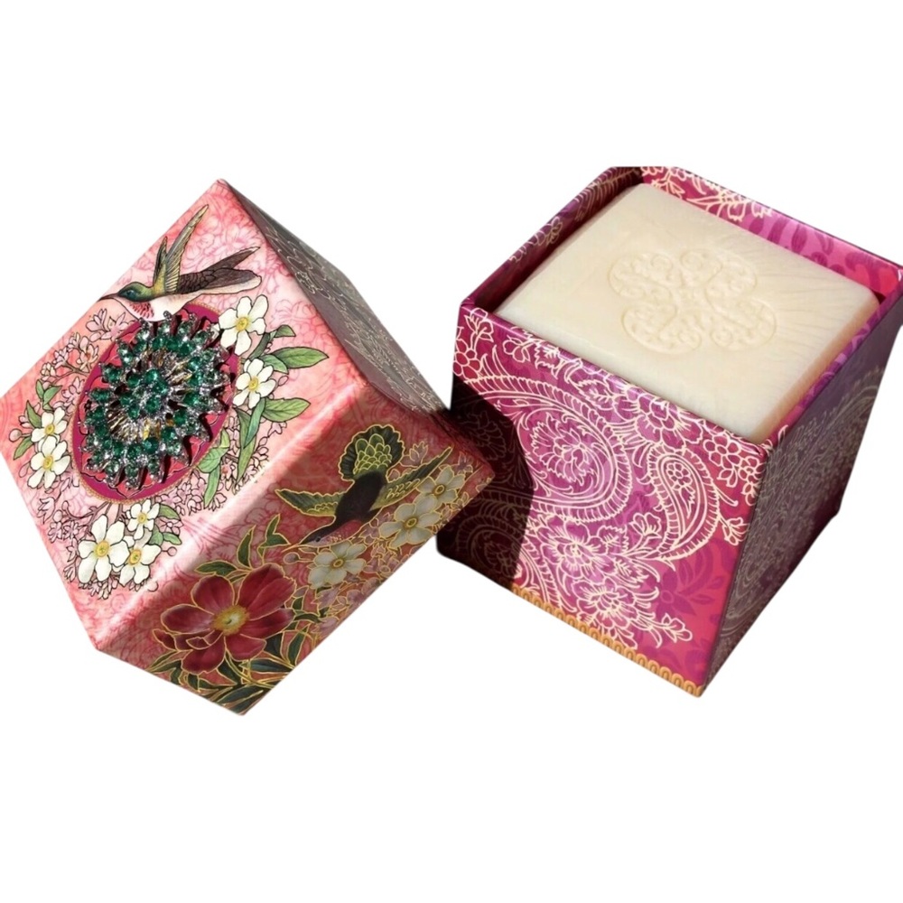 Punch Studio Hummingbird Verbena Soap in a Brooch Embellished Box (95766), 2 ct